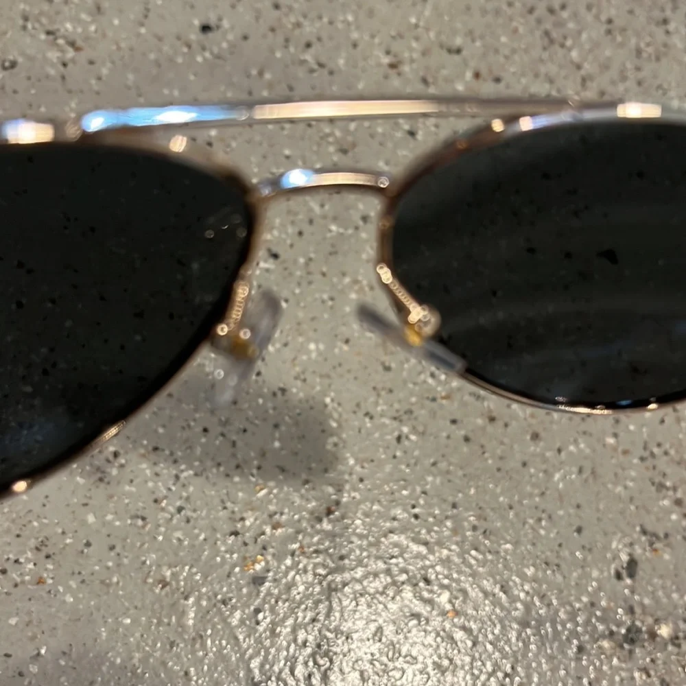 FOSTER GRANT PRELUDE AVIATOR GOLD WIRE FRAME SUNGLASSES UNISEX NEW WITH TAGS